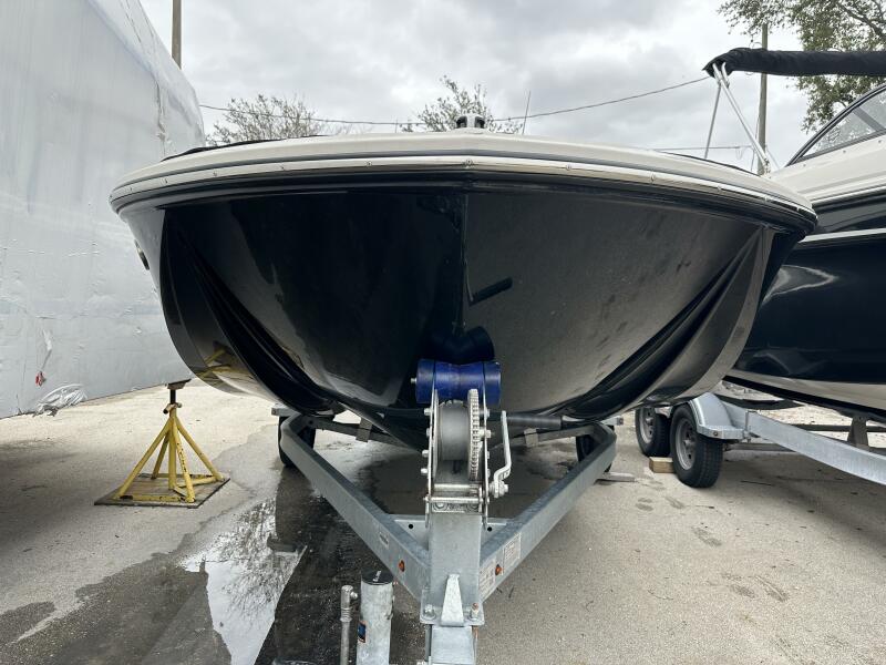 17' 2023 Bayliner M17