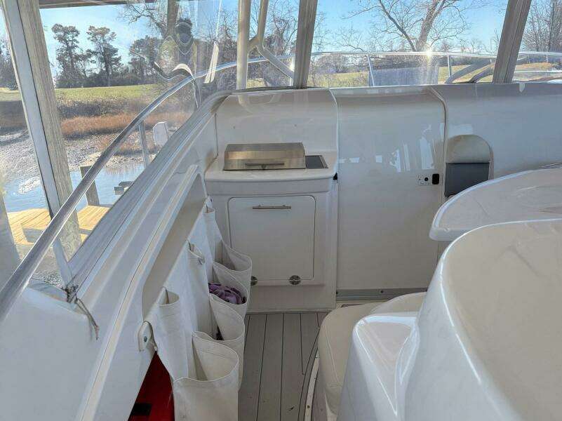 In Absentia 35ft Everglades Yacht For Sale