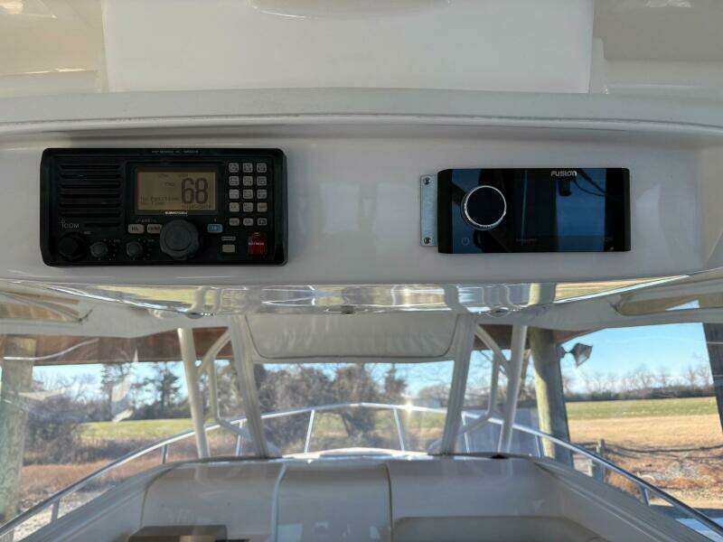 In Absentia 35ft Everglades Yacht For Sale