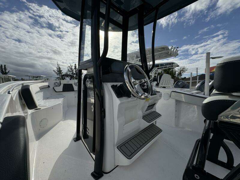 220 CC Adventure 22ft Tidewater Yacht For Sale