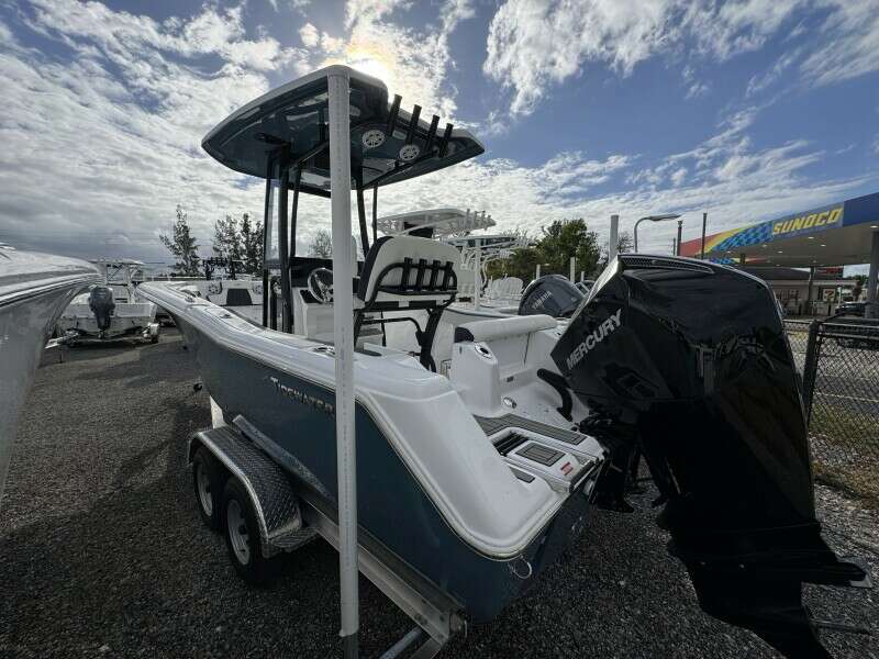 220 CC Adventure 22ft Tidewater Yacht For Sale