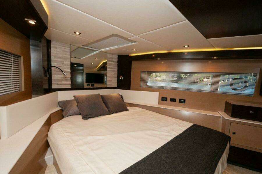 2019 Cruisers Yachts 60 Cantius- AFTER FIVE