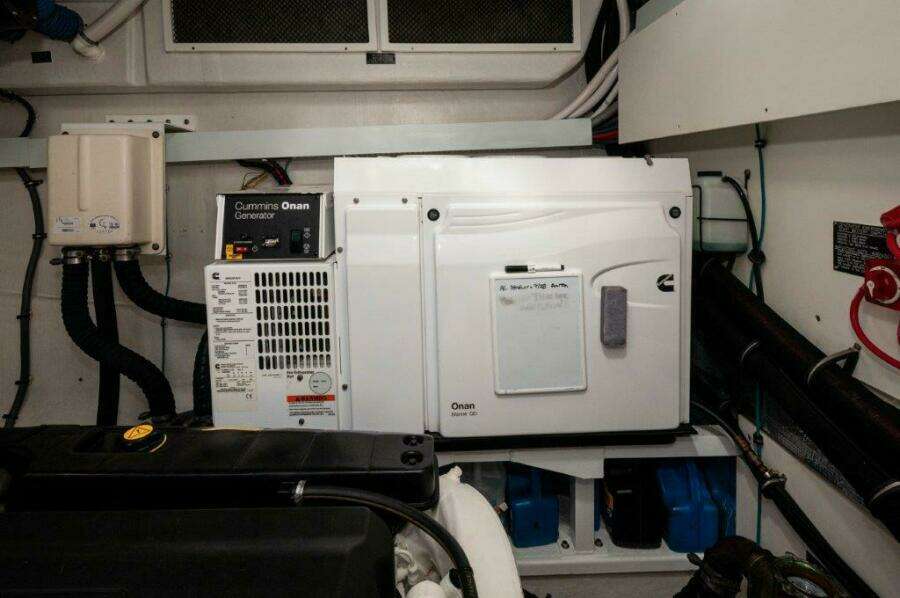 2019 Cruisers Yachts 60 Cantius- AFTER FIVE