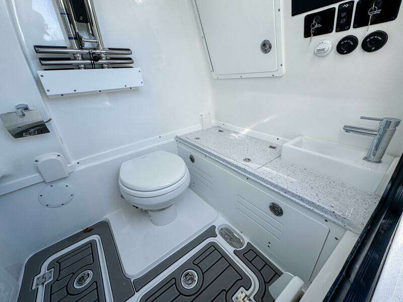 30ft Tidewater Yacht For Sale