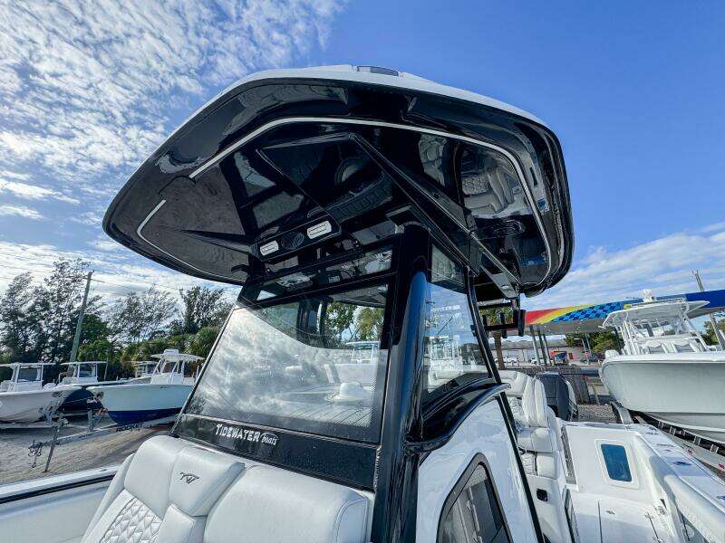 30ft Tidewater Yacht For Sale