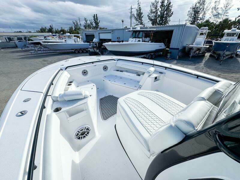 30ft Tidewater Yacht For Sale