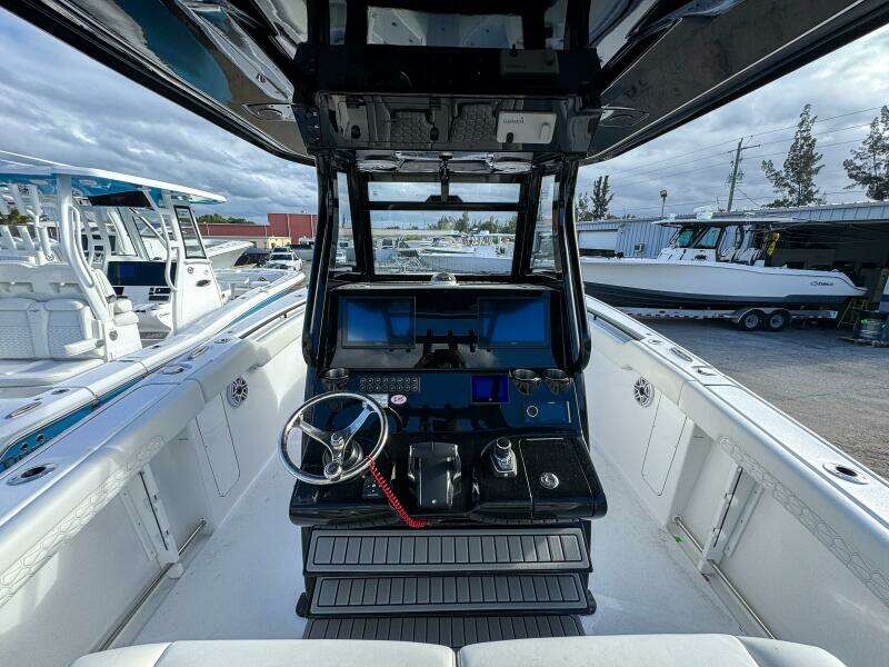 30ft Tidewater Yacht For Sale
