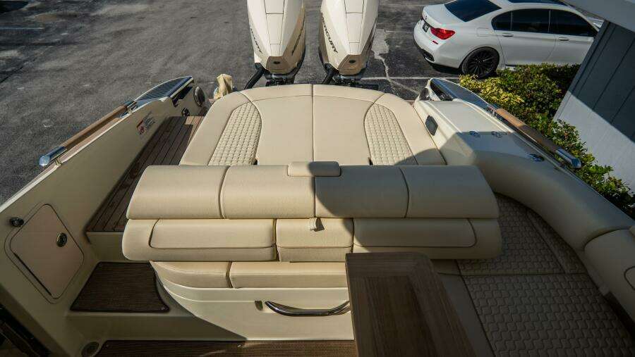 31ft Chris Craft Yacht For Sale