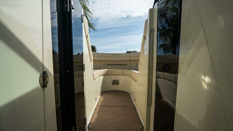 31ft Chris Craft Yacht For Sale