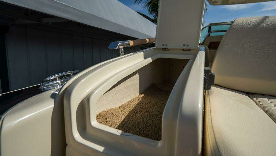 31ft Chris Craft Yacht For Sale