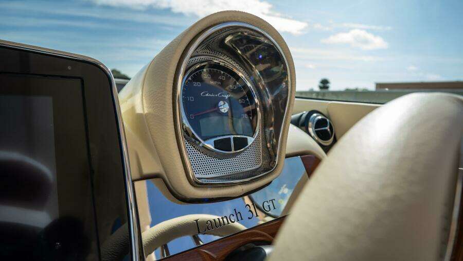 31ft Chris Craft Yacht For Sale