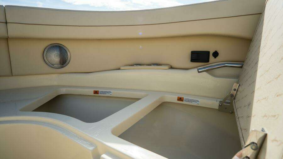 31ft Chris Craft Yacht For Sale