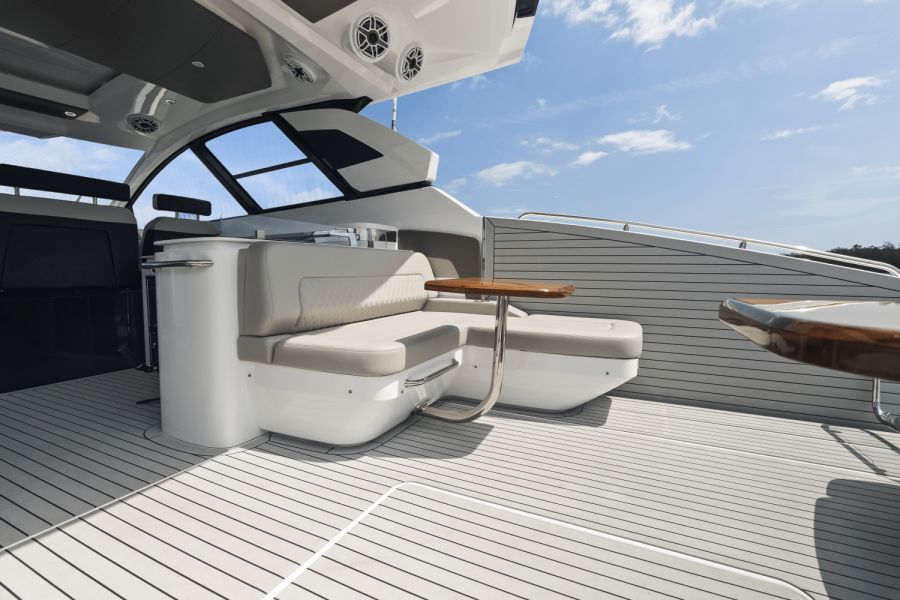 50ft Cruisers Yachts Yacht For Sale