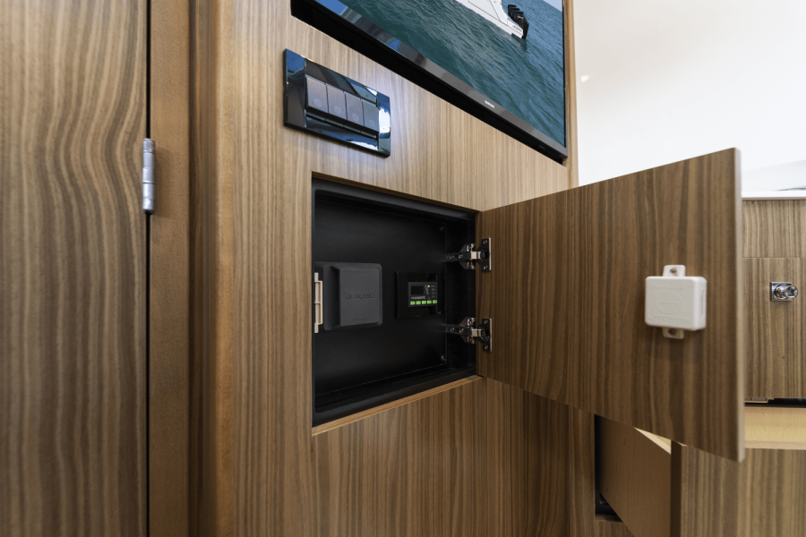 50ft Cruisers Yachts Yacht For Sale