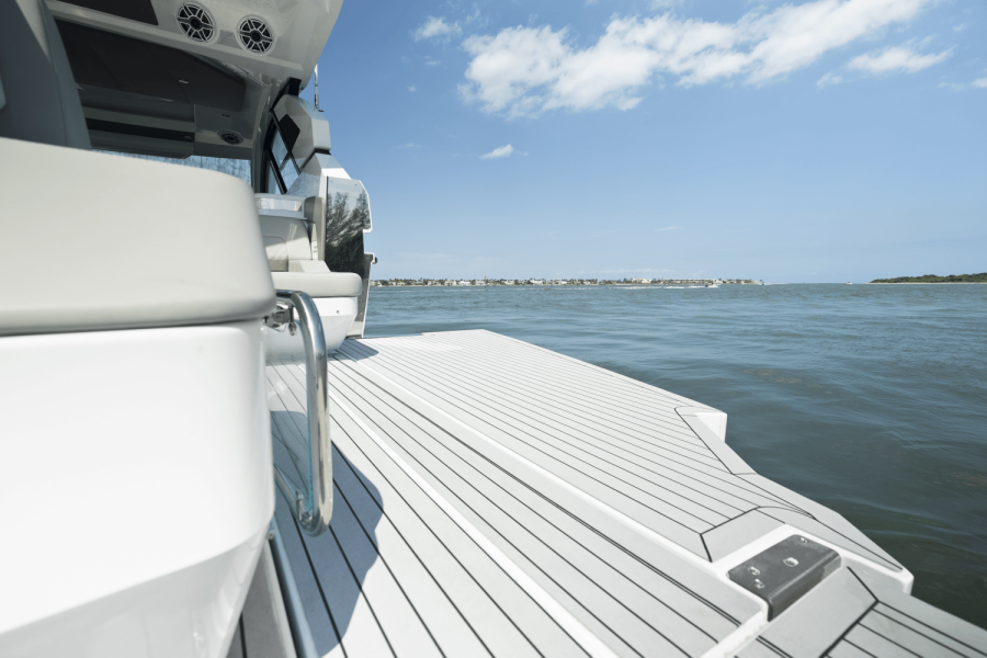 50ft Cruisers Yachts Yacht For Sale