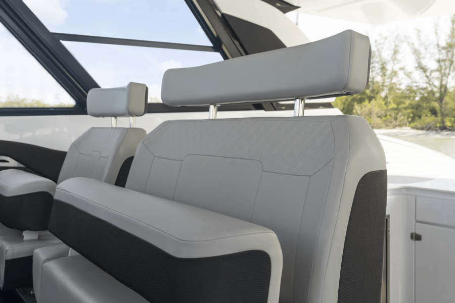 50ft Cruisers Yachts Yacht For Sale