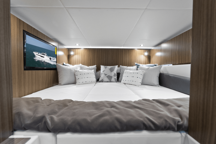 50ft Cruisers Yachts Yacht For Sale