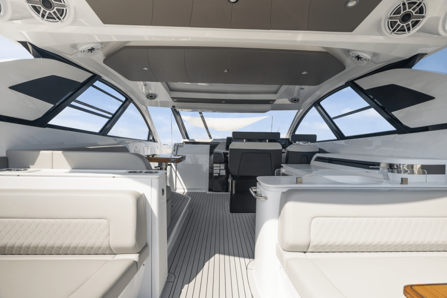 50ft Cruisers Yachts Yacht For Sale