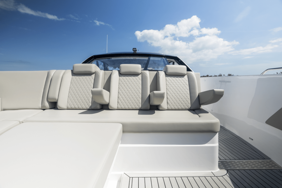 50ft Cruisers Yachts Yacht For Sale