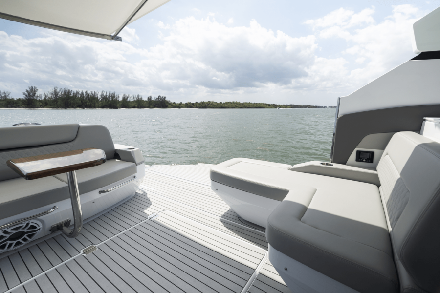 50ft Cruisers Yachts Yacht For Sale