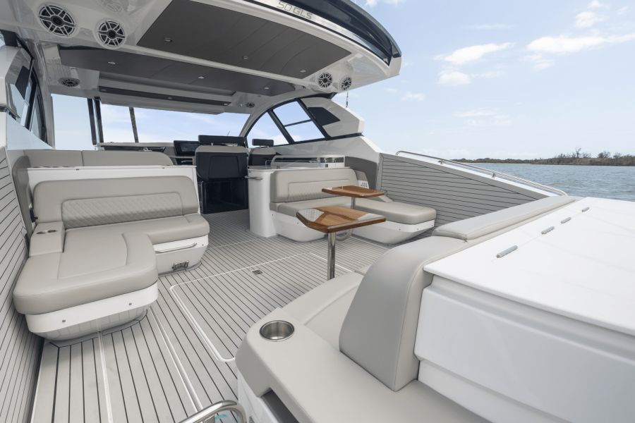 50ft Cruisers Yachts Yacht For Sale