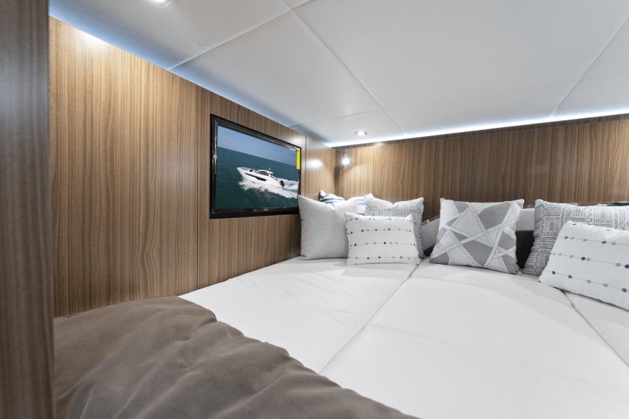 50ft Cruisers Yachts Yacht For Sale