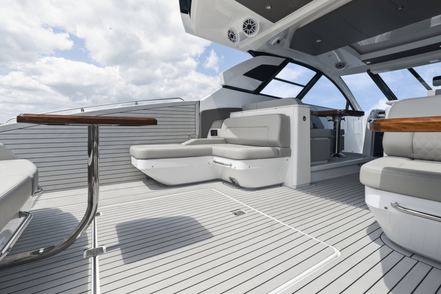 50ft Cruisers Yachts Yacht For Sale