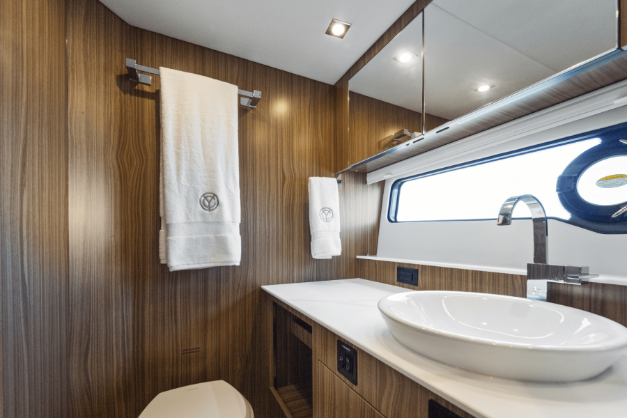 50ft Cruisers Yachts Yacht For Sale