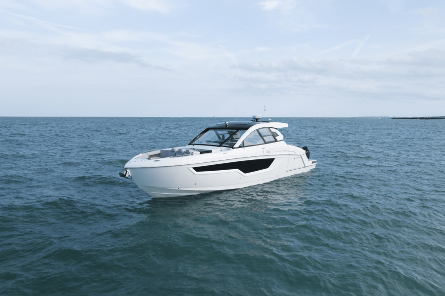 50ft Cruisers Yachts Yacht For Sale