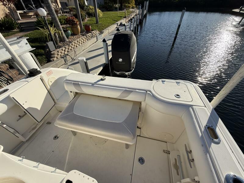 24' 2006 Boston Whaler 240 Outrage