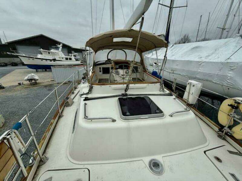 MAVI 49ft Oyster Yacht For Sale