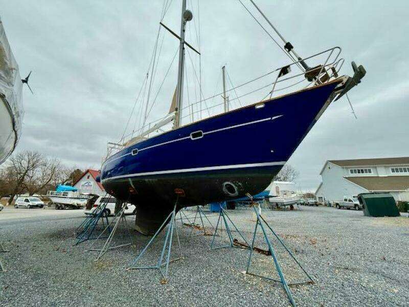 MAVI 49ft Oyster Yacht For Sale