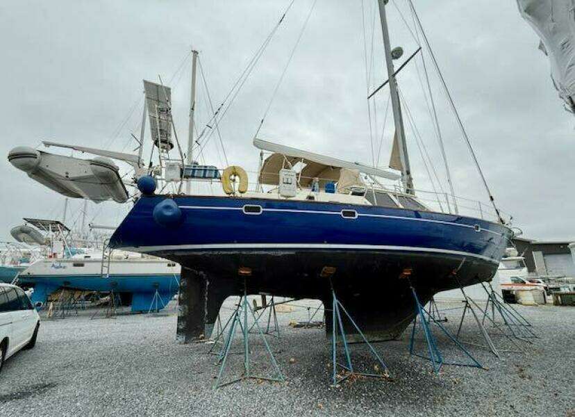 MAVI 49ft Oyster Yacht For Sale