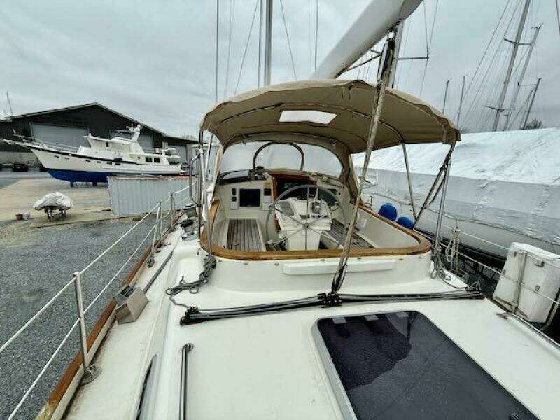 MAVI 49ft Oyster Yacht For Sale
