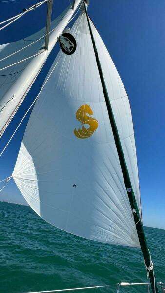 Attitude Indicator 36ft Beneteau Yacht For Sale