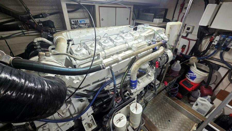 49' 1997 Grand Banks 49 Classic