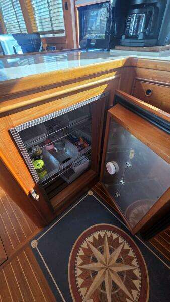 Cinsubar II 49ft Grand Banks Yacht For Sale