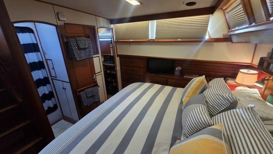 49' 1997 Grand Banks 49 Classic