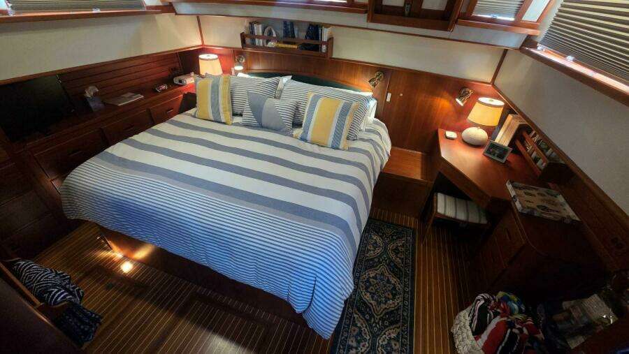 Cinsubar II 49ft Grand Banks Yacht For Sale