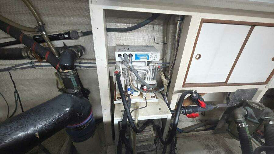 Cinsubar II 49ft Grand Banks Yacht For Sale