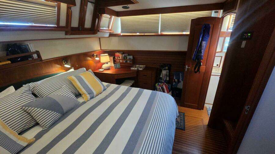 Cinsubar II 49ft Grand Banks Yacht For Sale