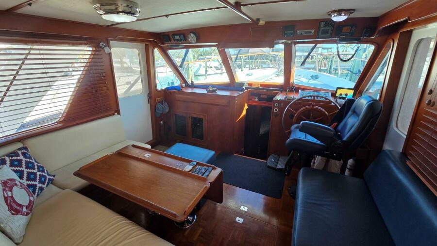 48' 1987 DeFever 48 Tri Cabin