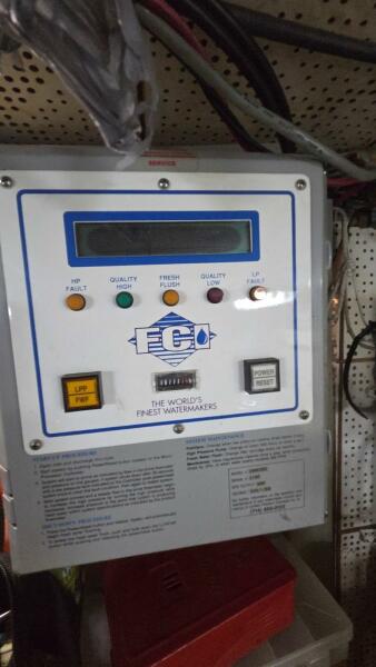 48' 1987 DeFever 48 Tri Cabin