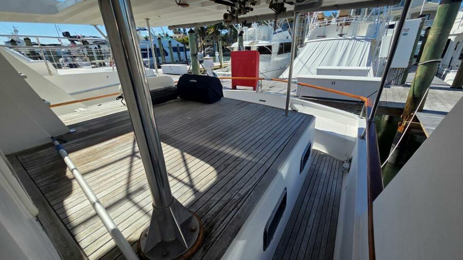 48' 1987 DeFever 48 Tri Cabin