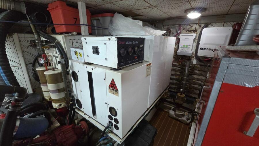 48' 1987 DeFever 48 Tri Cabin