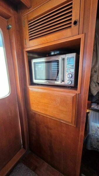 48' 1987 DeFever 48 Tri Cabin