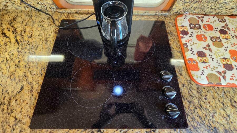 48' 1987 DeFever 48 Tri Cabin