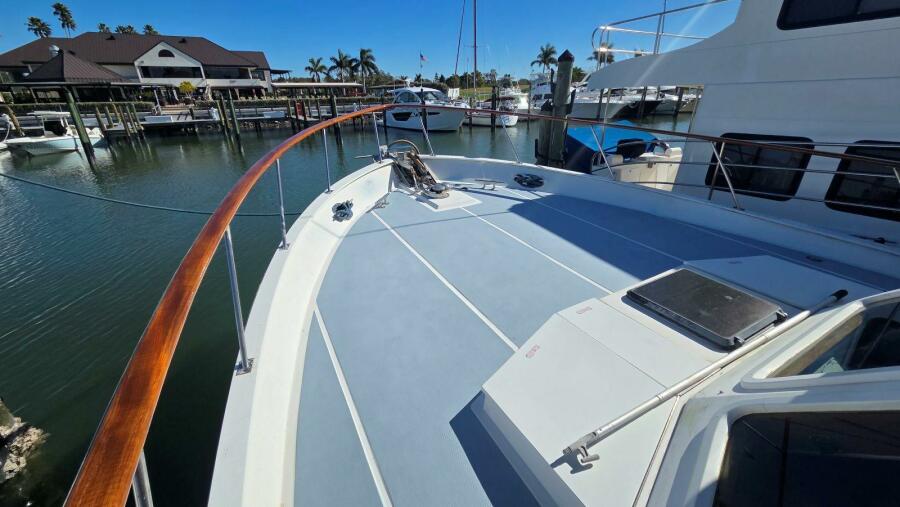 48' 1987 DeFever 48 Tri Cabin