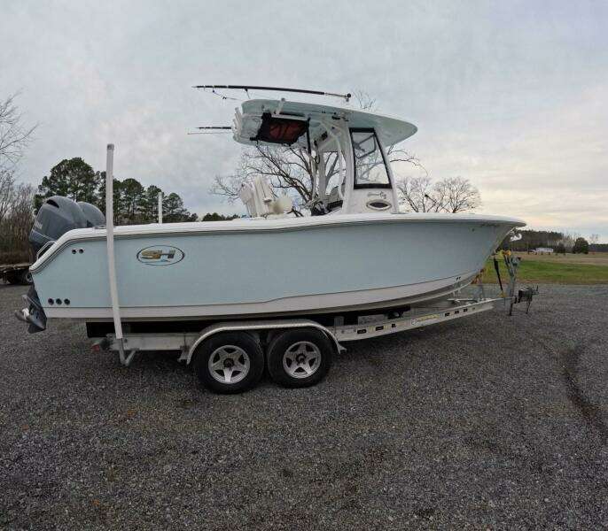 25ft Sea Hunt Yacht For Sale