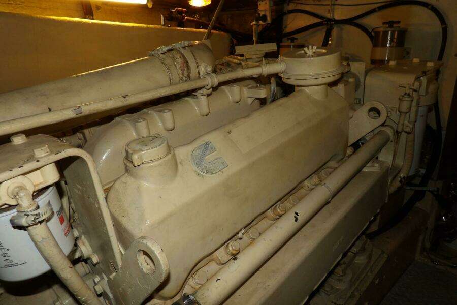 41ft Aquarius Yacht For Sale